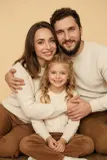 Родители и ребенок в студии — фото 1
