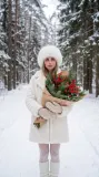С новогодним букетом в лесу — фото 4