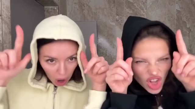 Дьявол носит Прада (вдвоём)